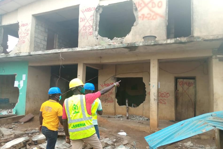 PHOTOS: Tragedy as another building partially collapses in Lagos