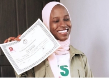 Nigerian lady, Zainab who was accused and wrongly jailed for carrying drugs in Saudi Arabia completes NYSC