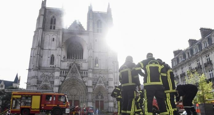 104 firemen put out fire at France’s historic Nantes Cathedral