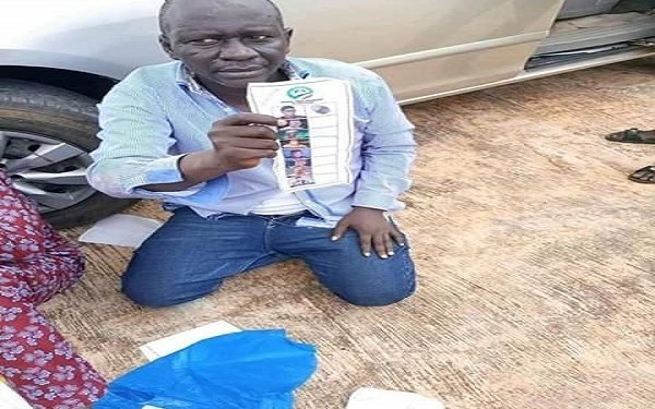 PDP youths descend on members caught with 'ballot' papers in Ondo primary
