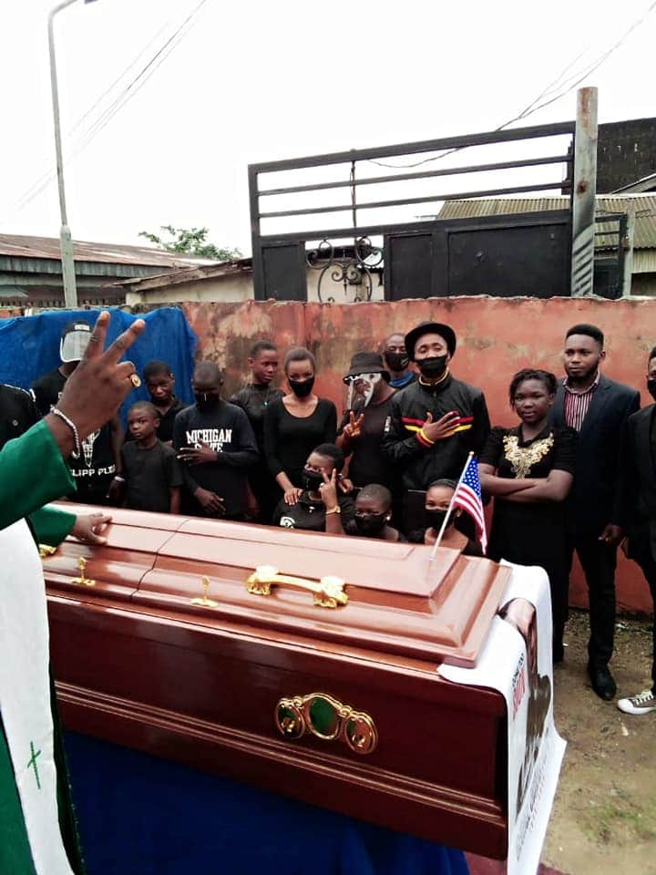 PHOTO: Nigerian Pastor Reburies George Floyd In Mbaise, Imo State