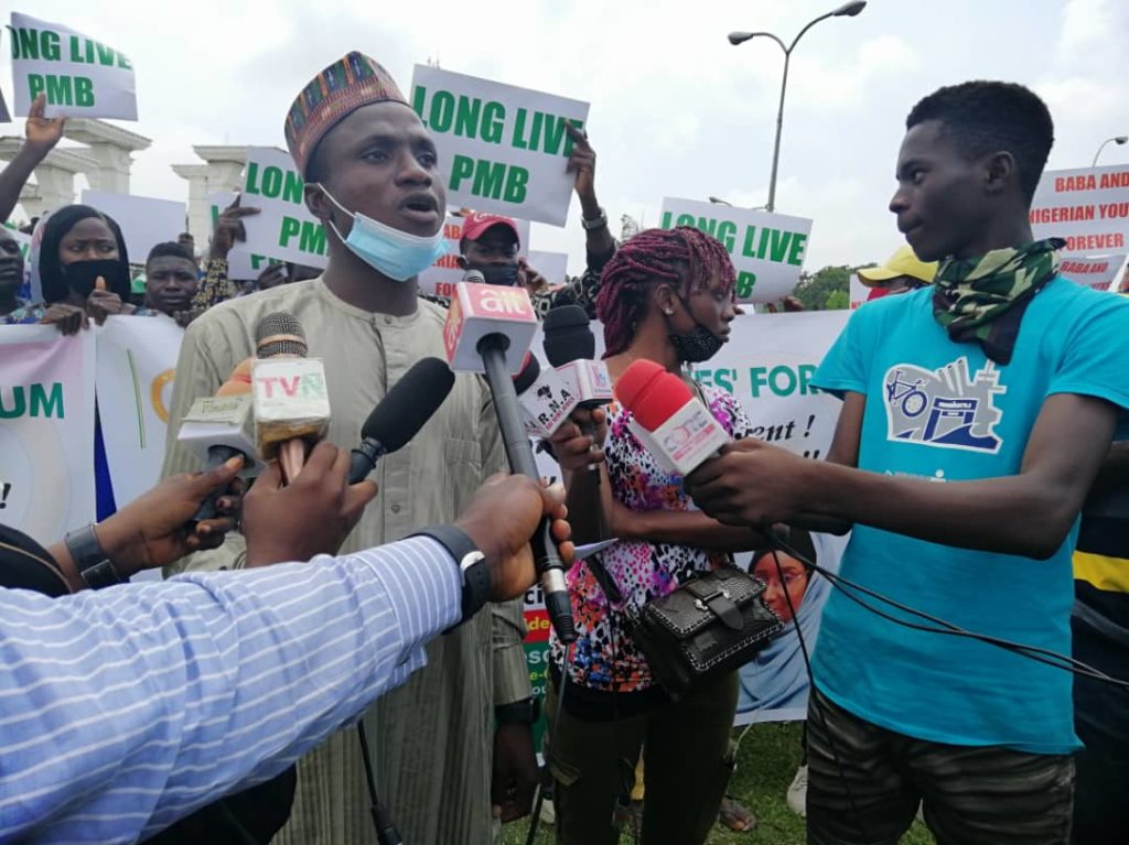 N-Power: Nigerians hold 'Thank You Rally' to Aso Villa