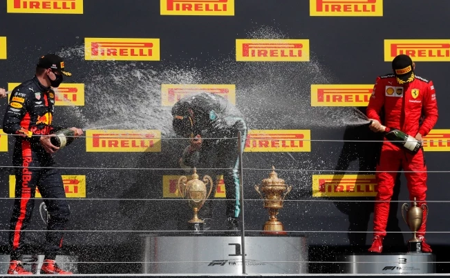 Lewis Hamilton wins British Grand Prix despite puncture on final lap
