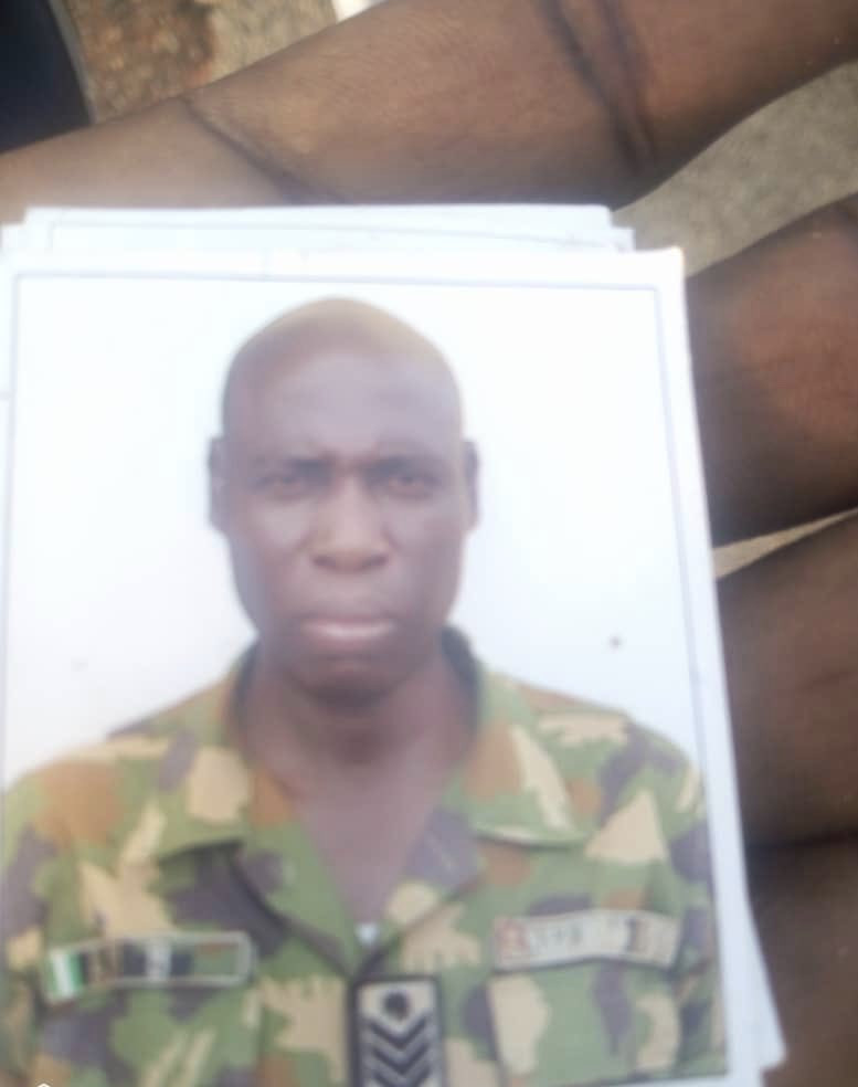 PHOTOS: Gunmen kill military officer during an attack on a commercial bus in Enugu