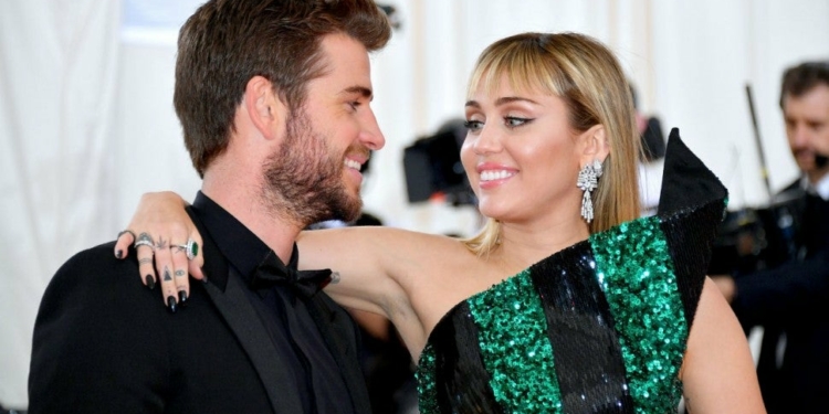 How Miley Cyrus lost her virginity to Liam Hemsworth at 16