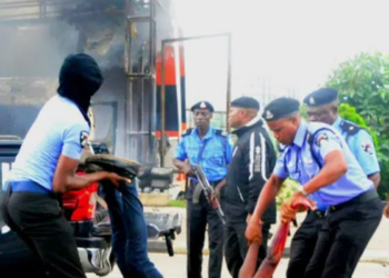 Shi’ites clash with Police in Kaduna, 2 confirmed killed, many others injured