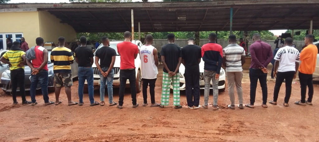 EFCC arrests 14 suspected fraudsters, seizes 8 cars in Anambra