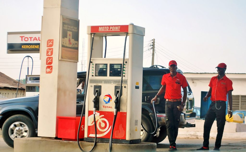 PETROL: Filling stations to add extra N10.44 per litre to FG's new price, IPMAN gives reason