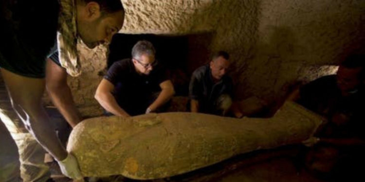 Egypt discovers 2,500-year-old intact coffins
