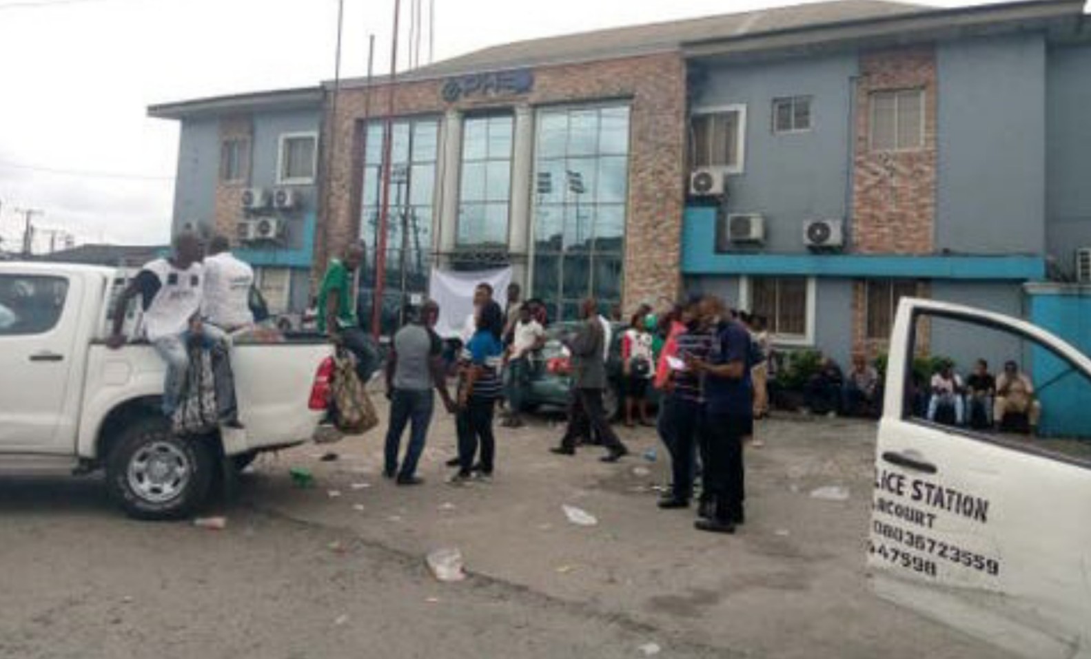 Labour union shuts down electricity distribution company’s office in Rivers