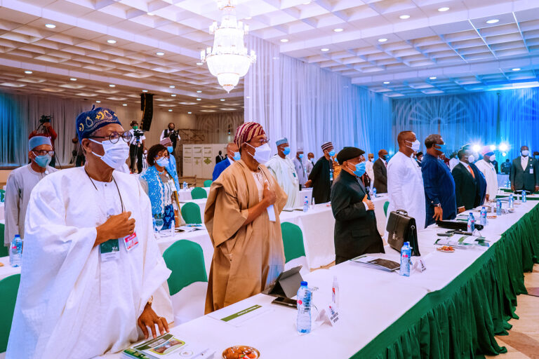 PHOTOS: Buhari promises to deliver 2nd Niger Bridge by 2023 at ministerial retreat