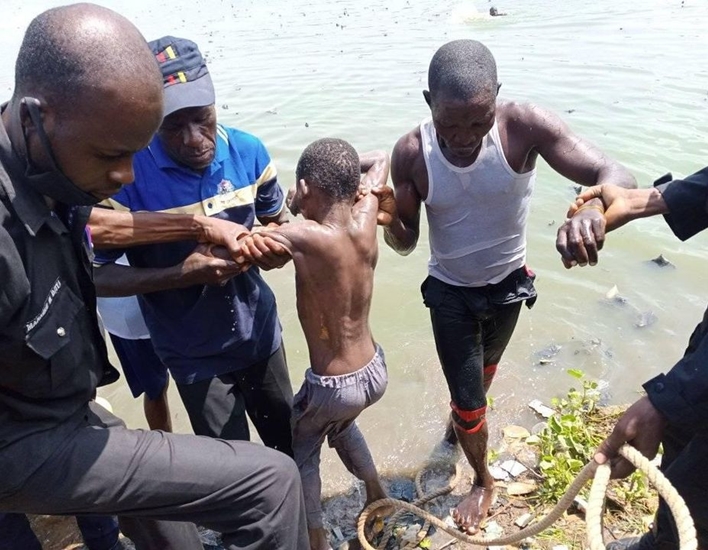 Kano State Fire Service recover body of 10-year-old boy who drowned while bathing in a pond