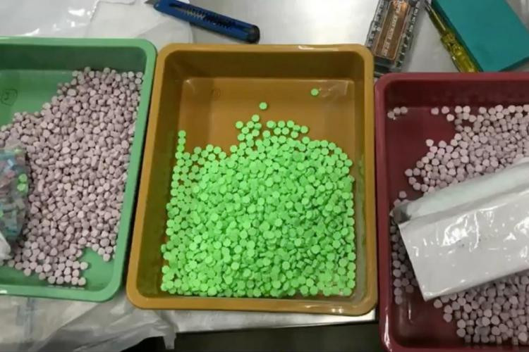 PHOTOS: Police arrest alleged Nigerian drug kingpin with $136000 worth of ecstasy pills in India