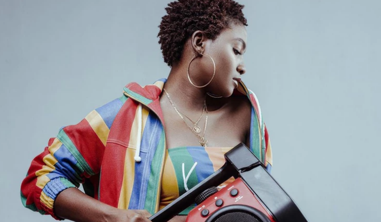 Simi signs deal with Apple’s Platoon ahead of ‘Restless’ EP