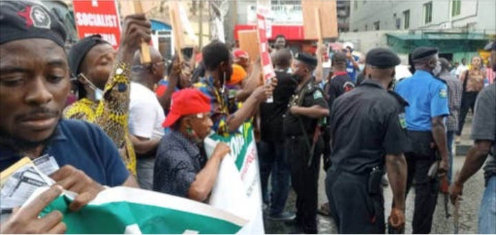 PHOTOS: Protest rocks Lagos community over hike fuel and electricity