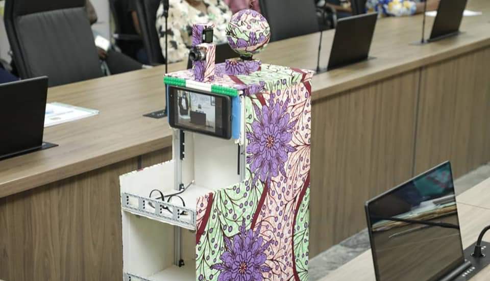 COVID-19: Private school students develop mobile robot to perform medical duties