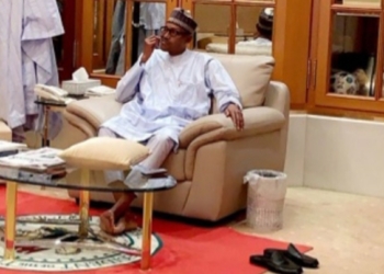 Nigerians blast Buhari Govt over new rule for self certification in banks