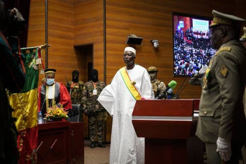 PHOTOS: Rtd. Colonel Bah Ndaw sworn in as Mali transition President