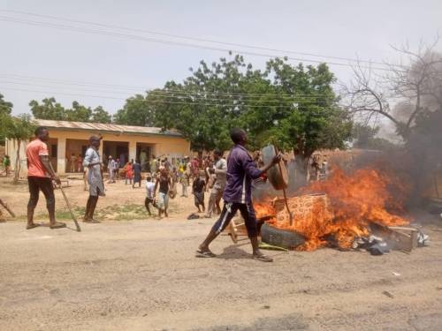 Protester asking Buhari to resign over banditry in Katsina shot dead by police, many others injured