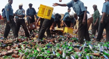 Hisbah destroys 3000 bottles of alcohol in Jigawa