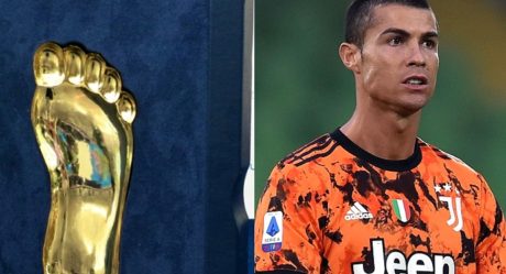 Cristiano Ronaldo Wins Golden Foot Award