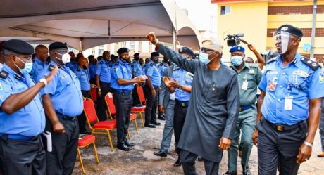 #EndSARS: Sanwo-Olu pays N60m compensation to families of slain police officers