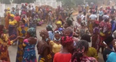 PHOTOS: Women protest, block major roads in Edo over herdsmen crisis
