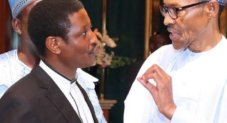 How Buhari received “a total idiot” in Aso Rock – Femi Adesina