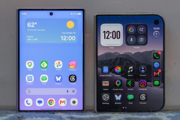 samsung galaxy z fold 8 vs iphone duo
