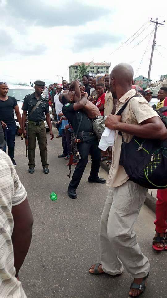 Police officers allegedly brutalize driver in Rivers State, strip him for refusing to give them bribe