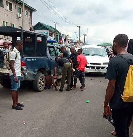  Police officers allegedly brutalize driver in Rivers State, strip him for refusing to give them bribe