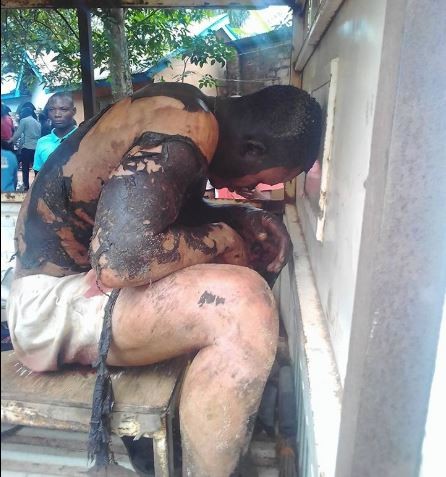 Graphic video: Man gets badly burnt while trying to steal from a transformer in Anambra State