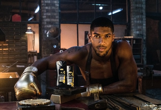 Anthony Joshua shows off ripped physique ahead of boxing showdown with Alexander Povetkin?(Photos)
